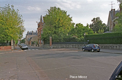 La Place Milosz à Fontainebleau